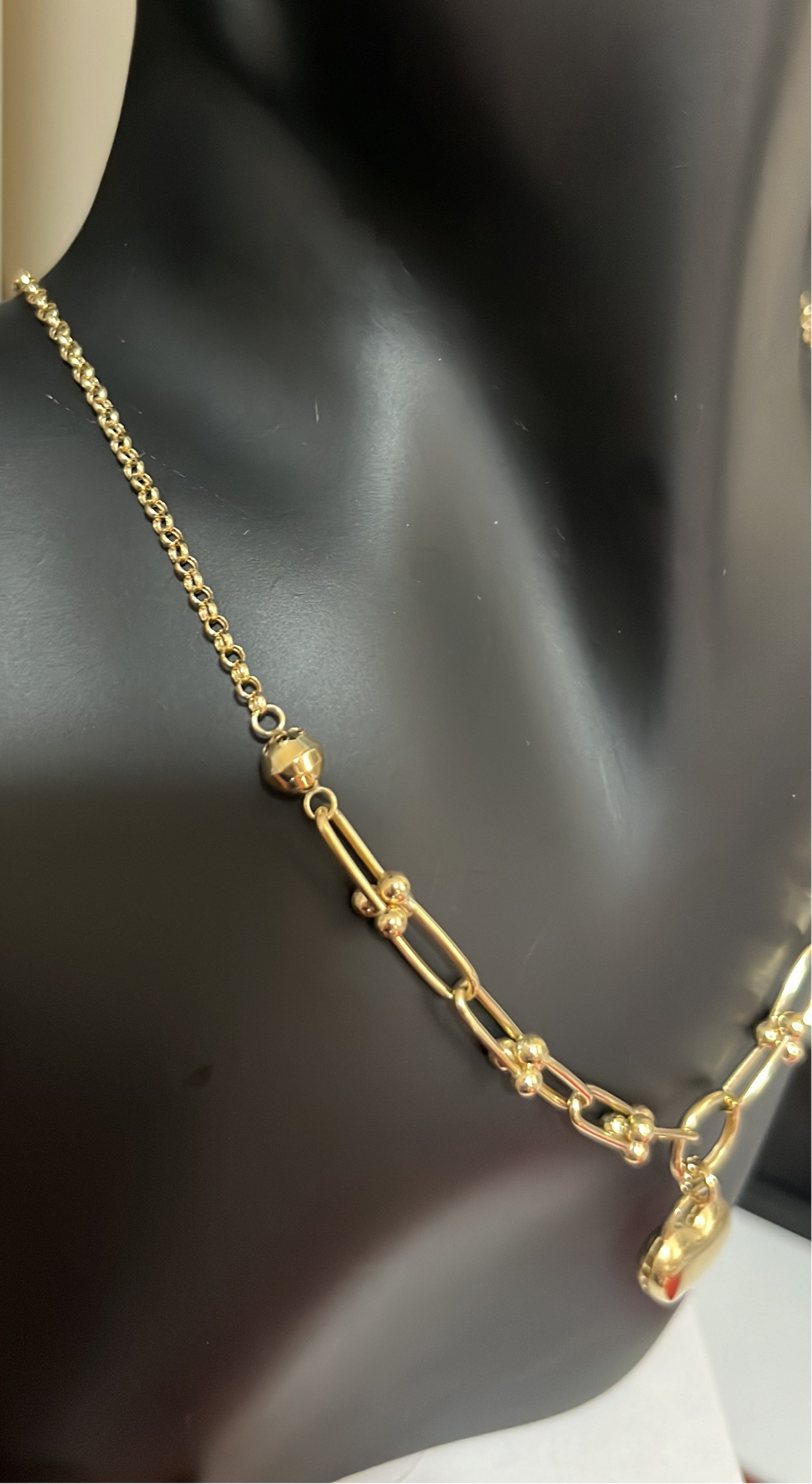 Choker with heart charm, size 18 adjustable to 16; 10k gold rel