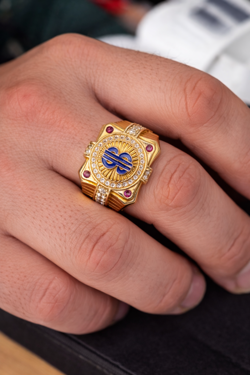 Beautiful men’s ring in real 14K gold ✨💍
Size 11