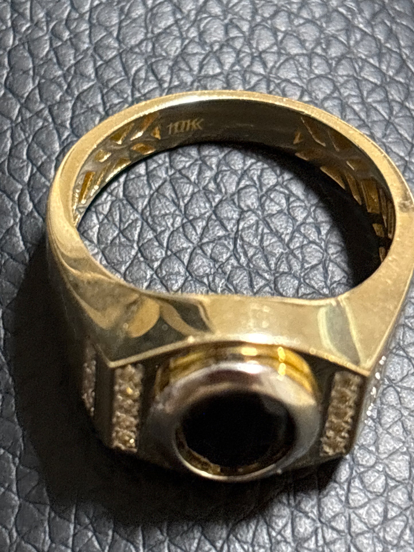 Real 10k black stone gold ring, size 10