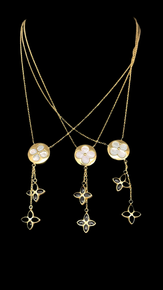 Black and white flower chain