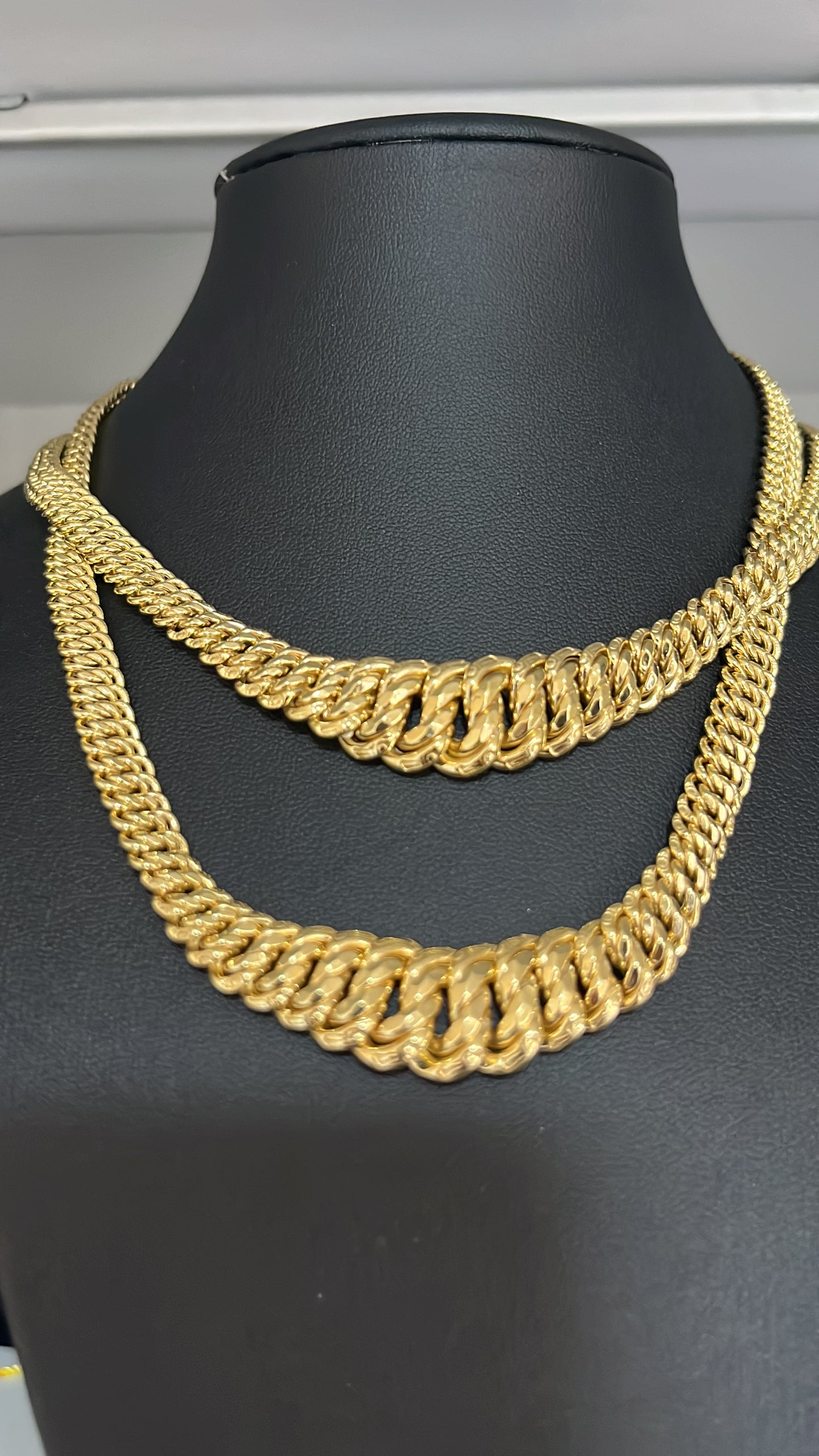 Chokers size 18 gold 10k real