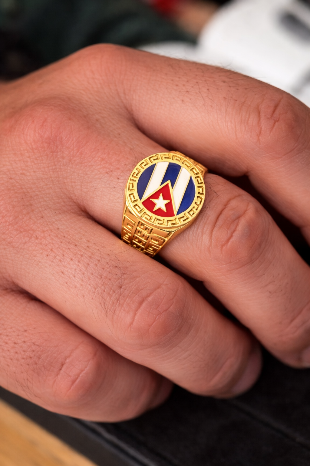 Beautiful men’s ring in real 10K gold ✨💍 size 11